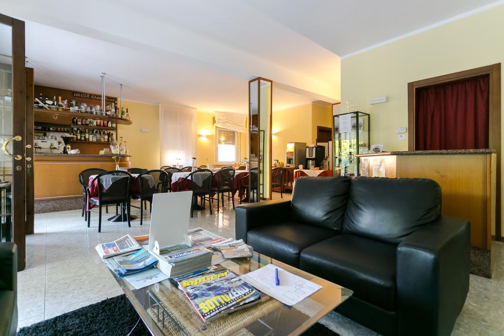 Hotel Benacus Bardolino Exterior photo